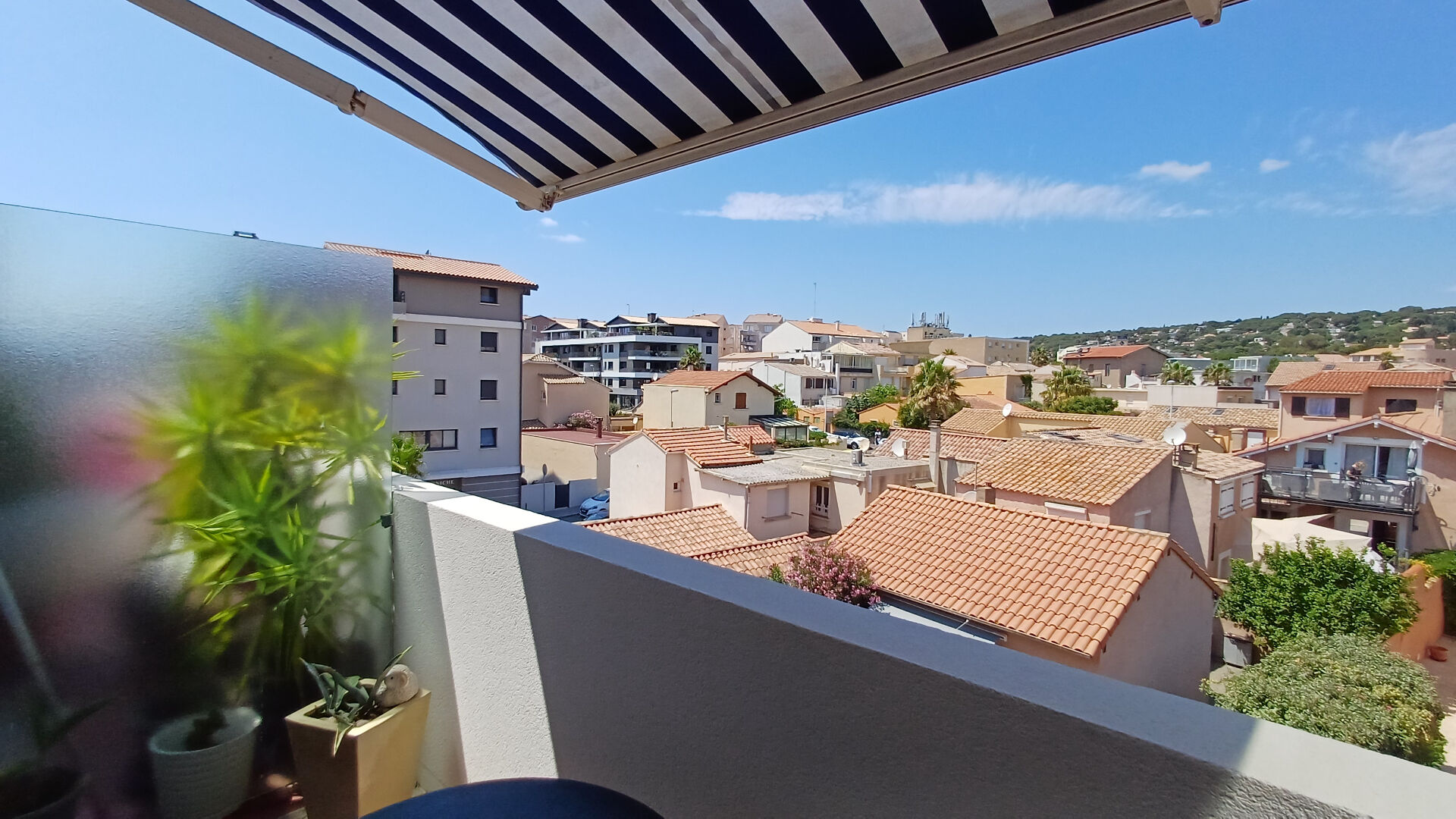 Agence immobilière de L'Adresse  - AGENCE LA CORNICHE - L'ADRESSE - AGENCE LA CORNICHE - SERVICE TRANSACTION