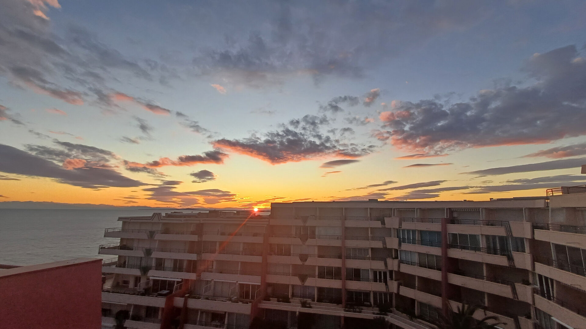 Agence immobilière de L'Adresse  - AGENCE LA CORNICHE - L'ADRESSE - AGENCE LA CORNICHE - SERVICE TRANSACTION