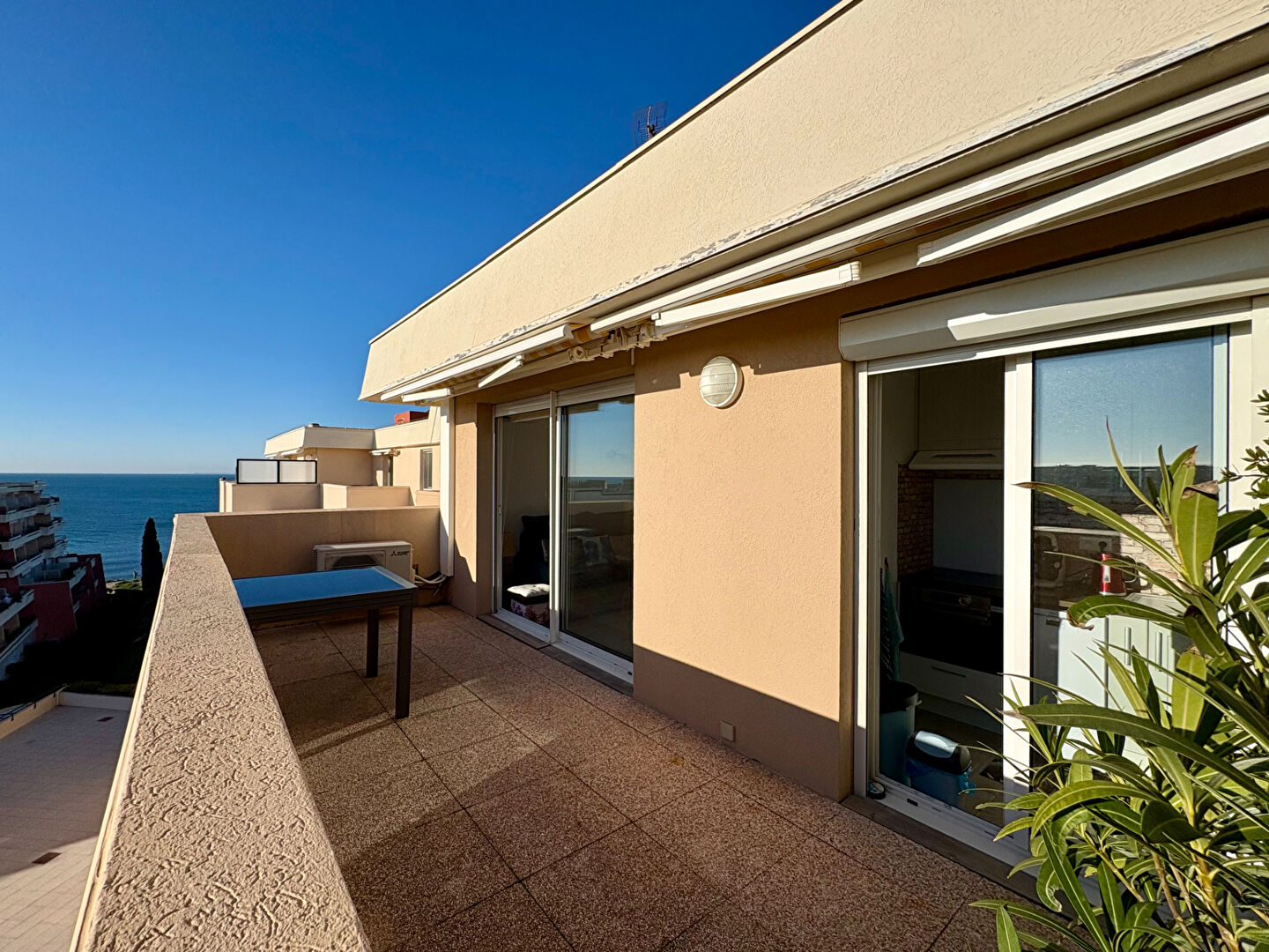 Agence immobilière de L'Adresse  - AGENCE LA CORNICHE - L'ADRESSE - AGENCE LA CORNICHE - SERVICE TRANSACTION