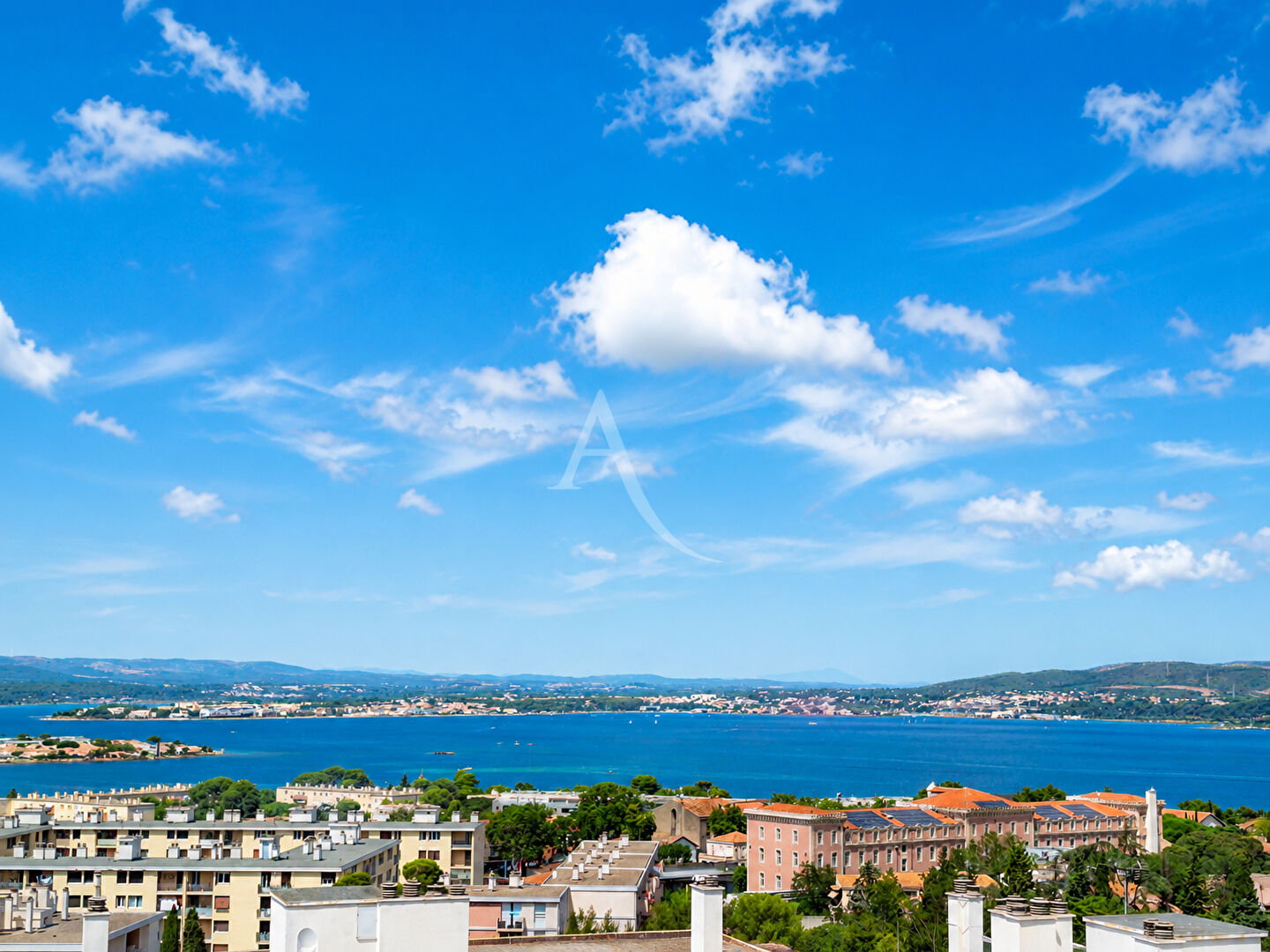 Agence immobilière de L'Adresse  - AGENCE LA CORNICHE - L'ADRESSE - AGENCE LE DAUPHIN
