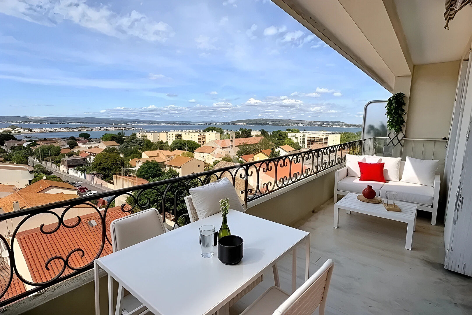 Agence immobilière de L'Adresse  - AGENCE LA CORNICHE - L'ADRESSE - AGENCE LA CORNICHE - SERVICE TRANSACTION