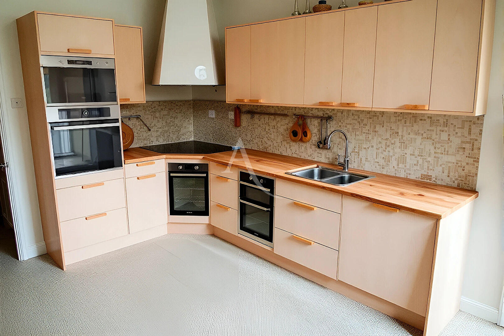 Agence immobilière de L'Adresse  - AGENCE LA CORNICHE - L'ADRESSE - AGENCE LE DAUPHIN