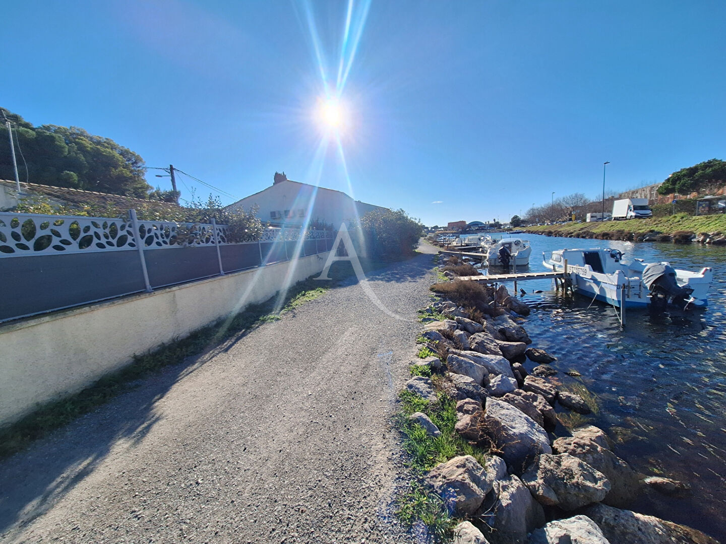 Agence immobilière de L'Adresse  - AGENCE LA CORNICHE - L'ADRESSE - AGENCE LE DAUPHIN