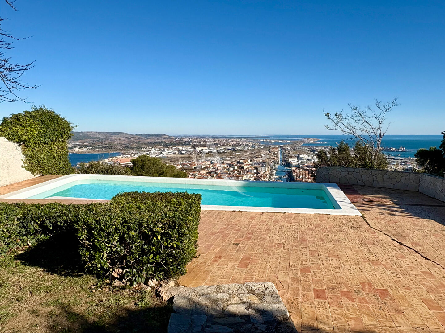 Agence immobilière de L'Adresse  - AGENCE LA CORNICHE - L'ADRESSE - AGENCE LA CORNICHE - SERVICE TRANSACTION