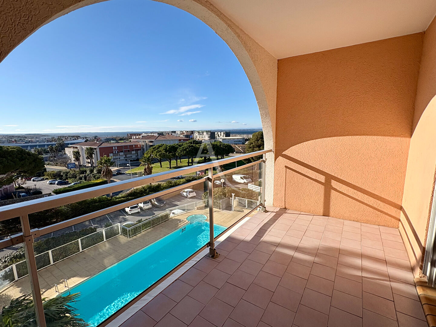 Agence immobilière de L'Adresse  - AGENCE LA CORNICHE - L'ADRESSE - AGENCE LA CORNICHE - SERVICE TRANSACTION