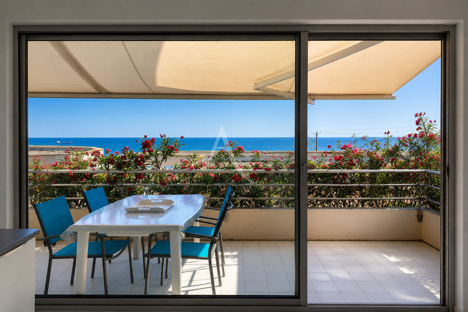 Agence immobilière de L'Adresse  - AGENCE LA CORNICHE - L'ADRESSE - AGENCE LE DAUPHIN