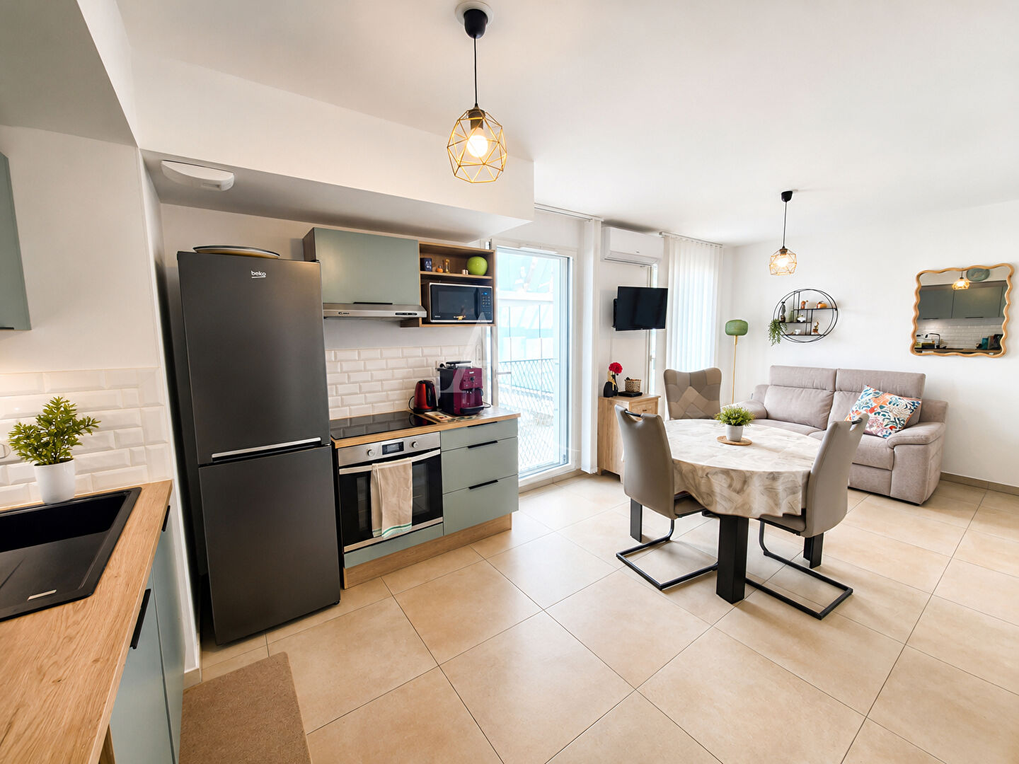 Agence immobilière de L'Adresse  - AGENCE LA CORNICHE - L'ADRESSE - AGENCE LE DAUPHIN