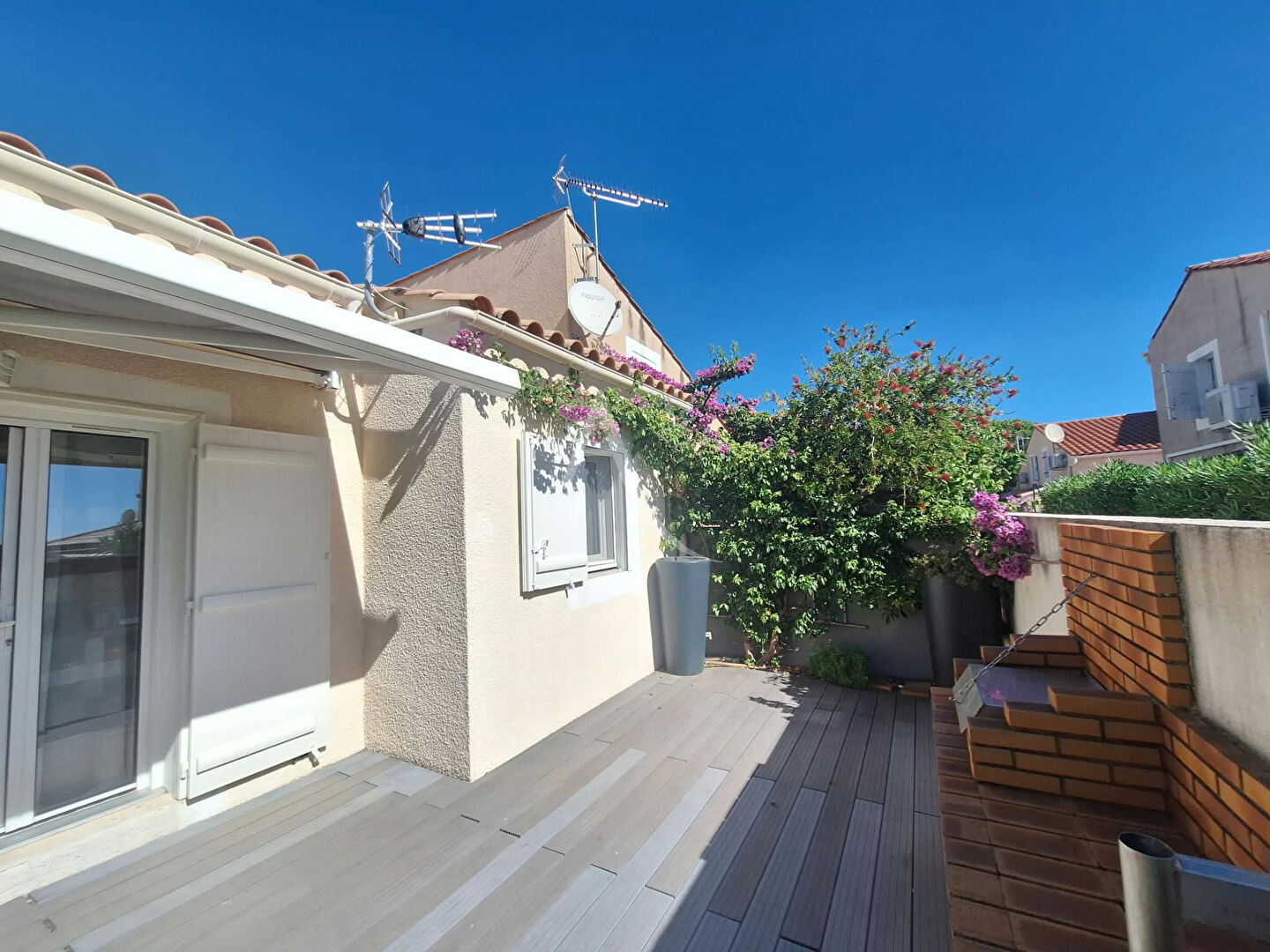 Agence immobilière de L'Adresse  - AGENCE LA CORNICHE - L'ADRESSE - AGENCE LE DAUPHIN