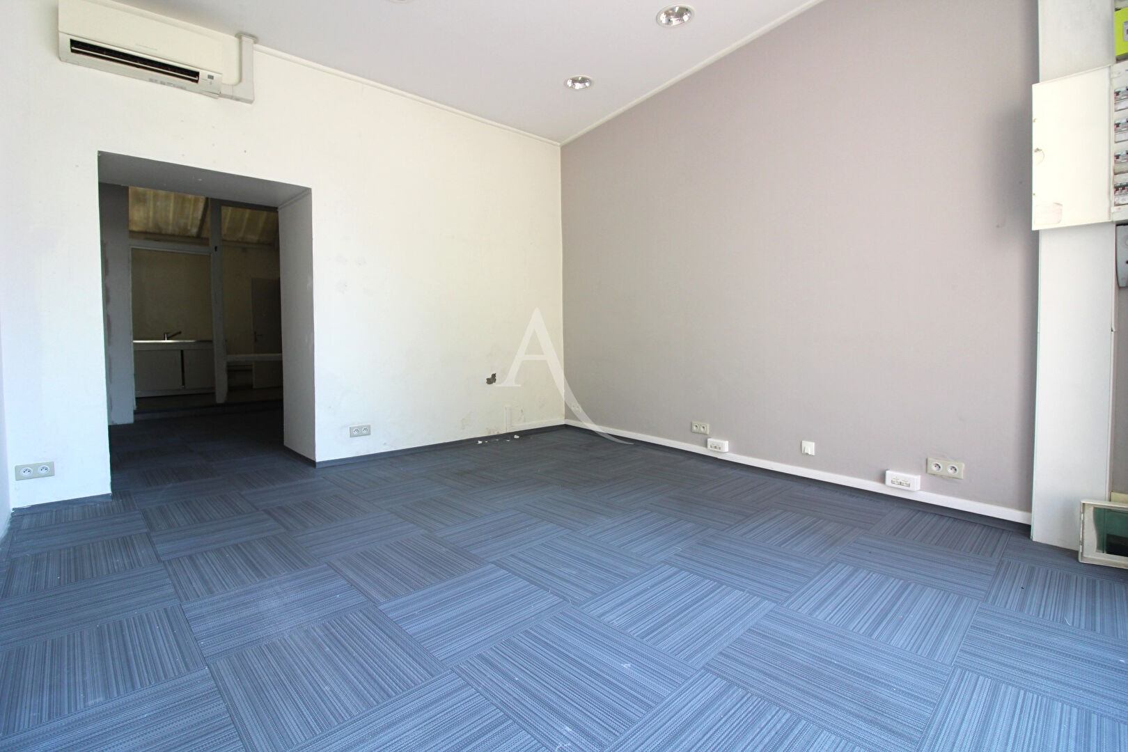 Photo Local commercial Chalon Sur Saone 82 m2 image 3/6