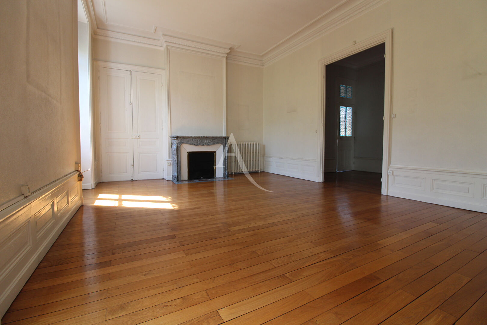 Agence immobilière de L'Adresse GUY ET BERNARD IMMOBILIER - GUY ET BERNARD IMMOBILIER