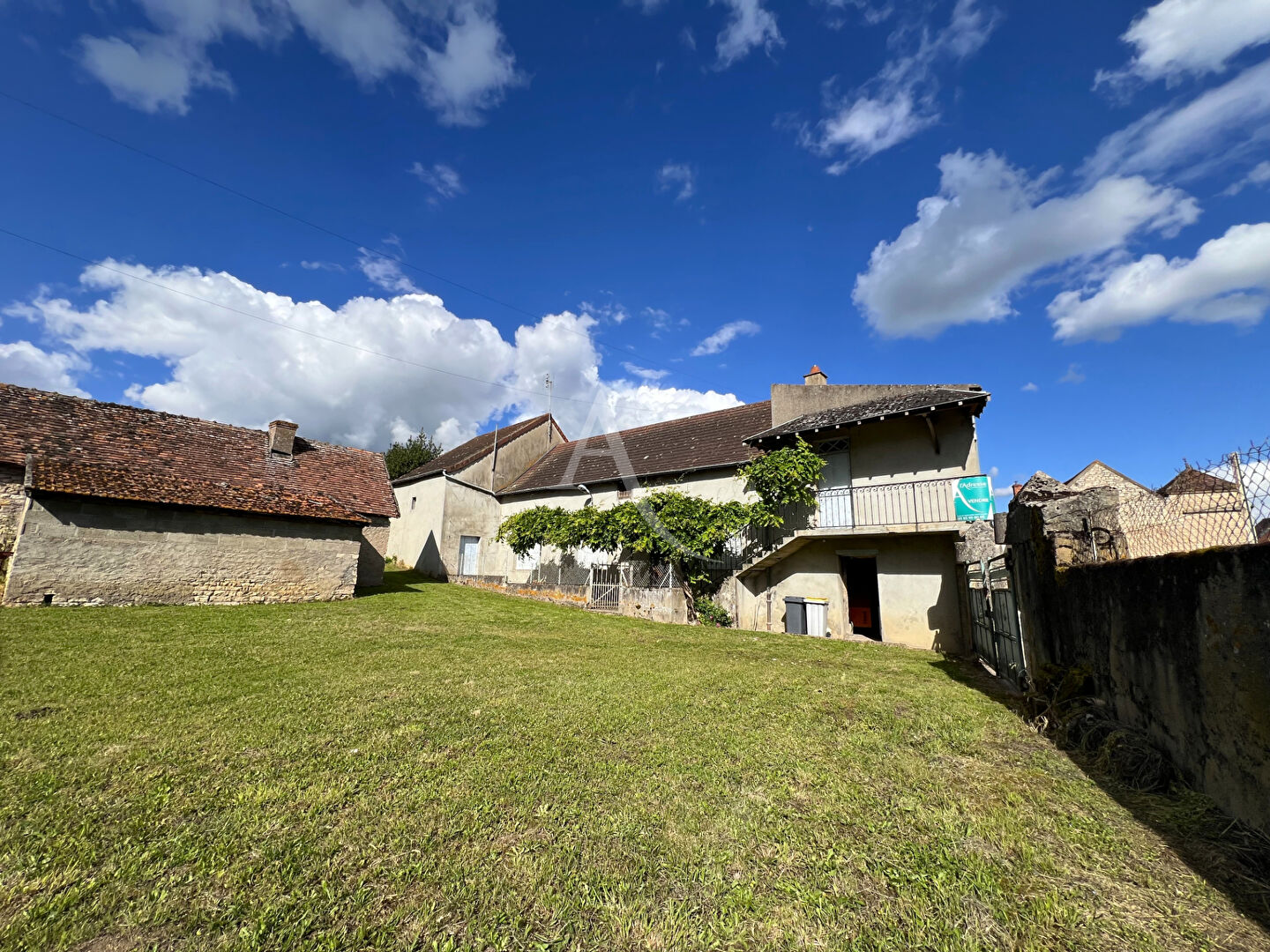 Agence immobilière de L'Adresse GUY ET BERNARD IMMOBILIER - GUY ET BERNARD IMMOBILIER