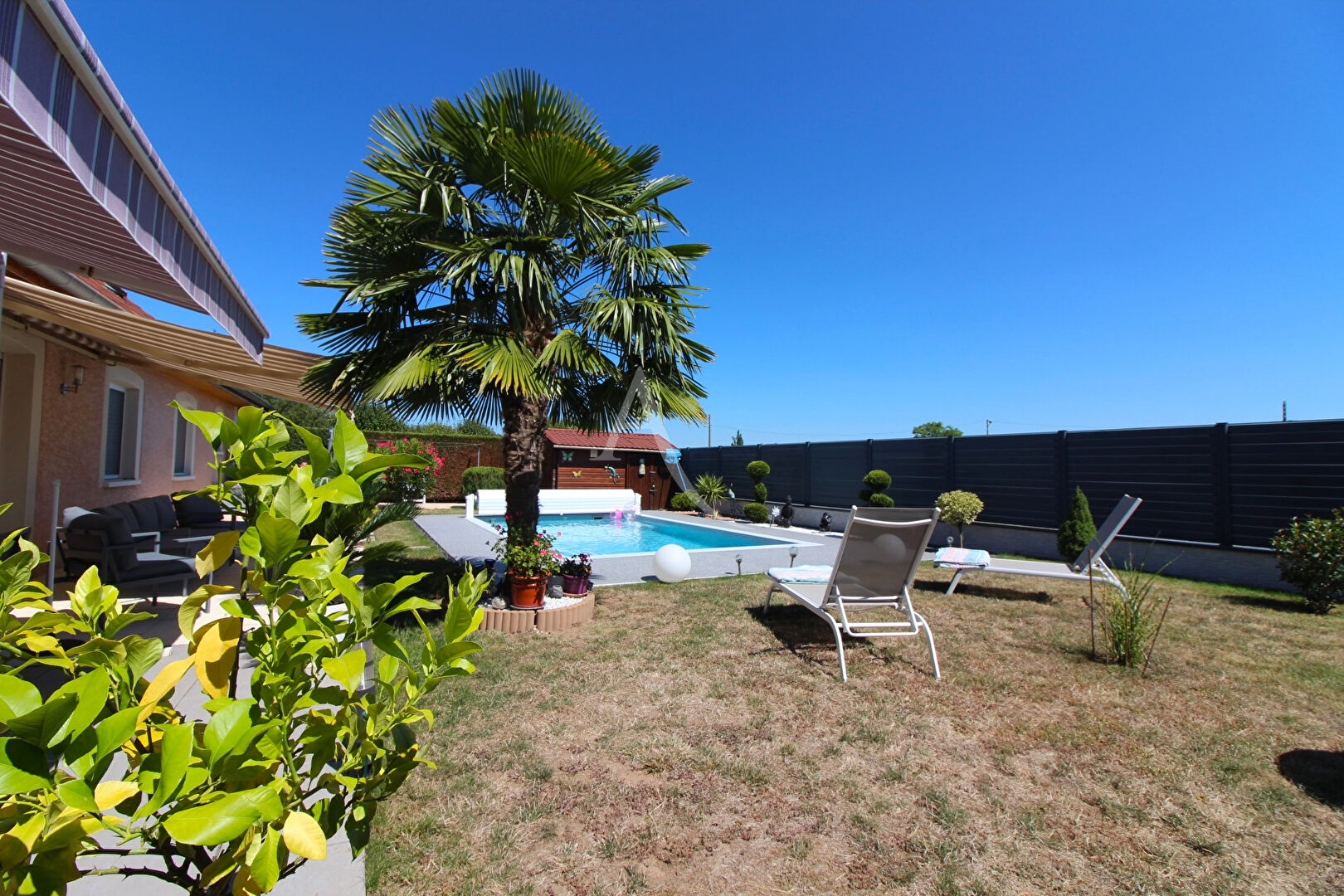 Agence immobilière de L'Adresse GUY ET BERNARD IMMOBILIER - GUY ET BERNARD IMMOBILIER