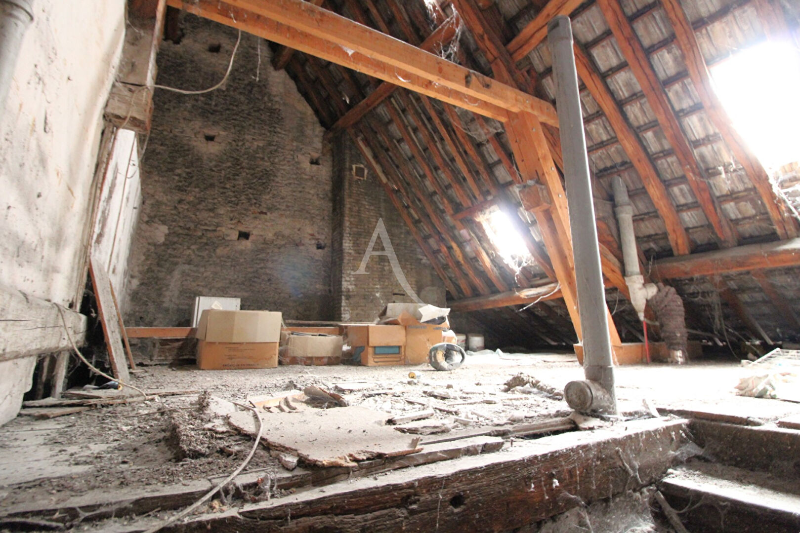 Agence immobilière de L'Adresse GUY ET BERNARD IMMOBILIER - GUY ET BERNARD IMMOBILIER