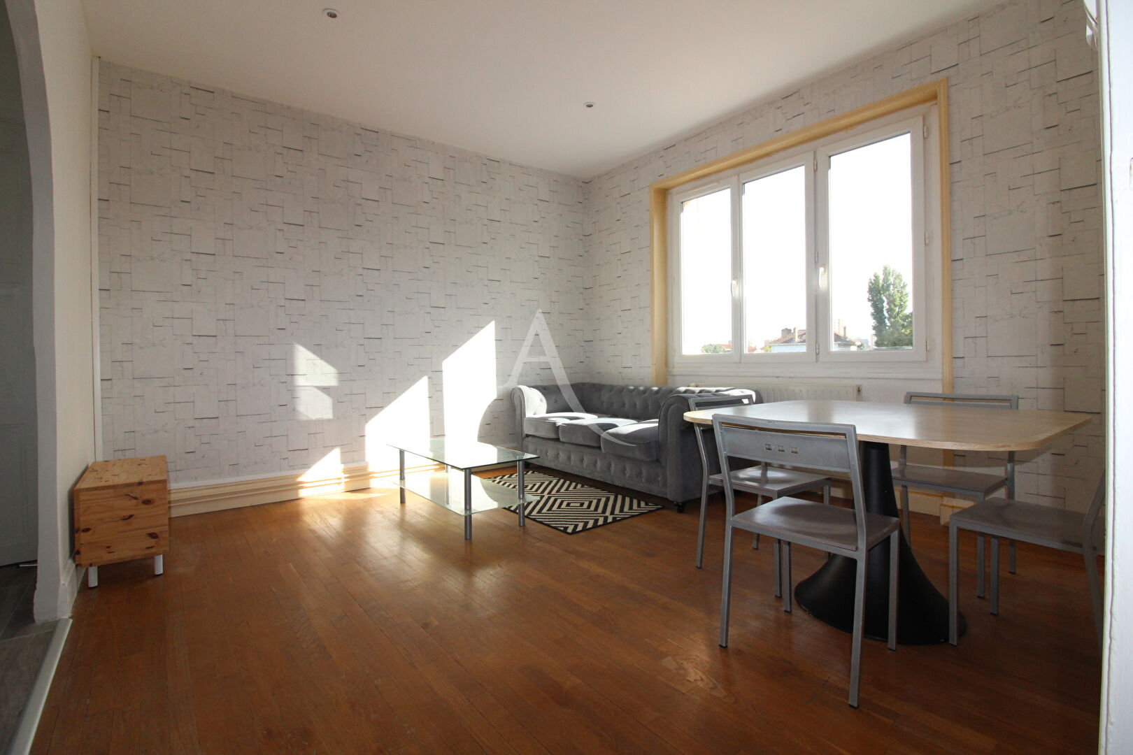 Agence immobilière de L'Adresse GUY ET BERNARD IMMOBILIER - GUY ET BERNARD IMMOBILIER