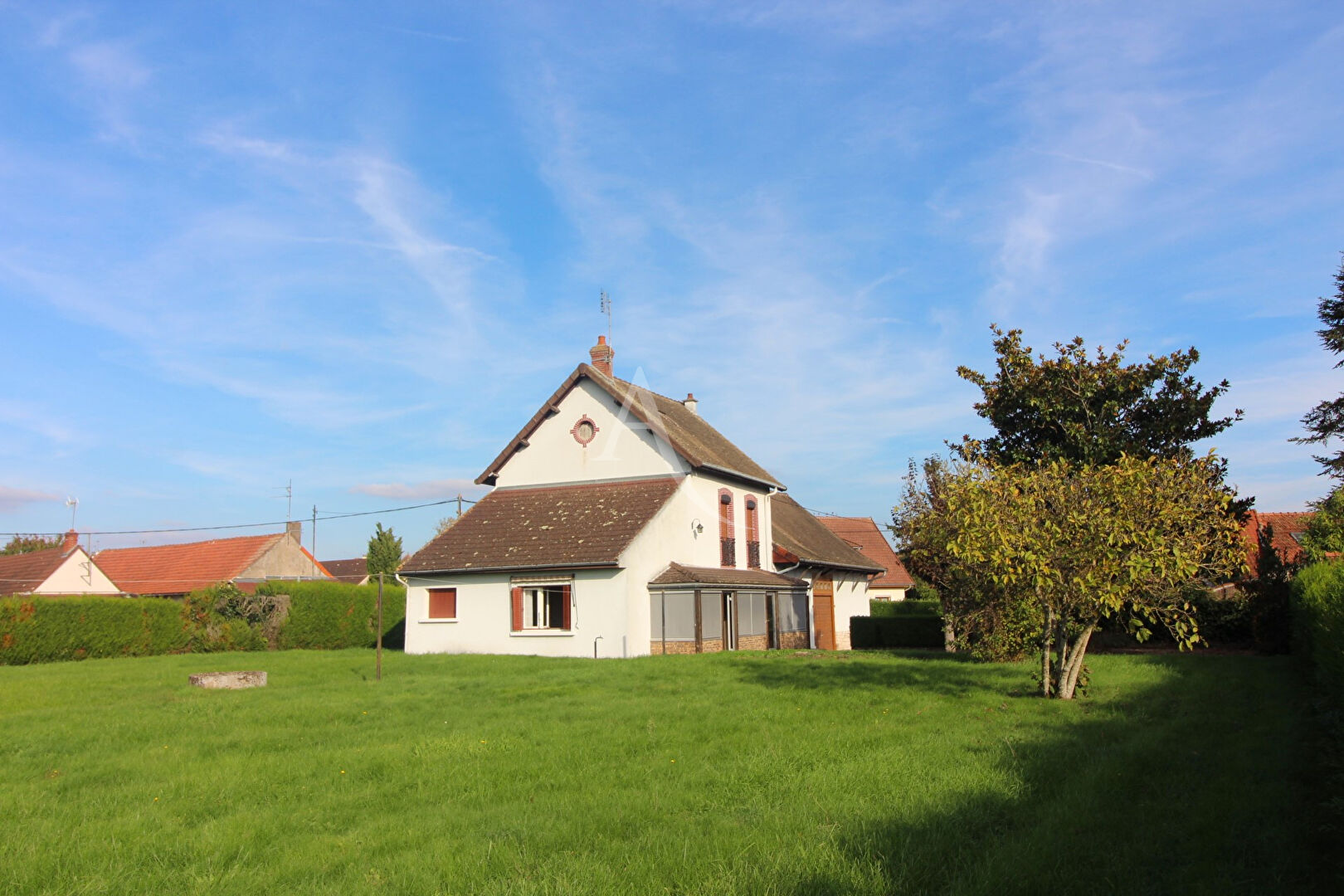 Photo Maison 6 pièces - 127 m² habitables - Terrain de 1600 m² divisible et constructible - Oslon image 5/6