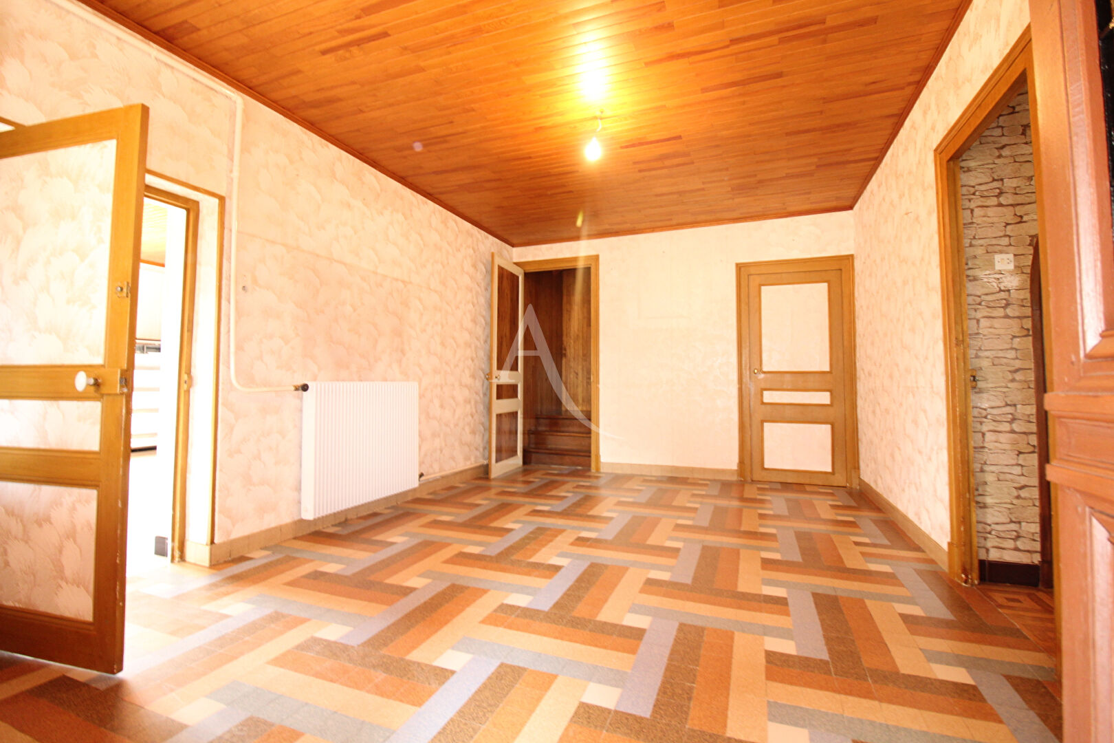 Photo Maison 6 pièces - 127 m² habitables - Terrain de 1600 m² divisible et constructible - Oslon image 6/6