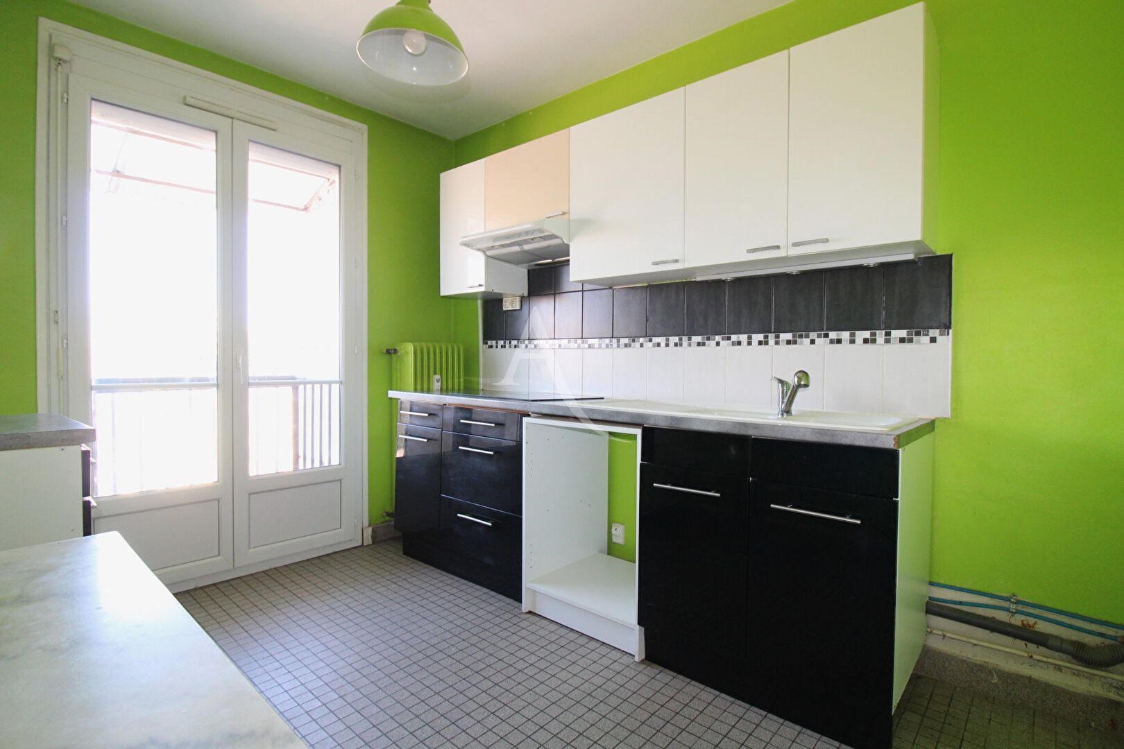 Agence immobilière de L'Adresse GUY ET BERNARD IMMOBILIER - GUY ET BERNARD IMMOBILIER