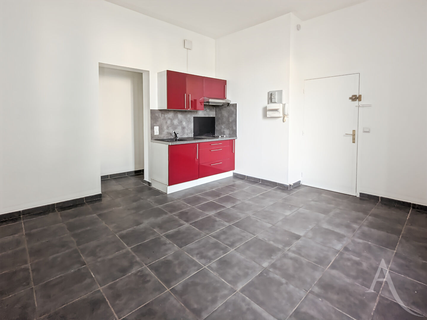 Agence immobilière de L'Adresse S.A.S.  AGENCE IMMOBILIERE LORI - S.A.S.  AGENCE IMMOBILIERE LORI