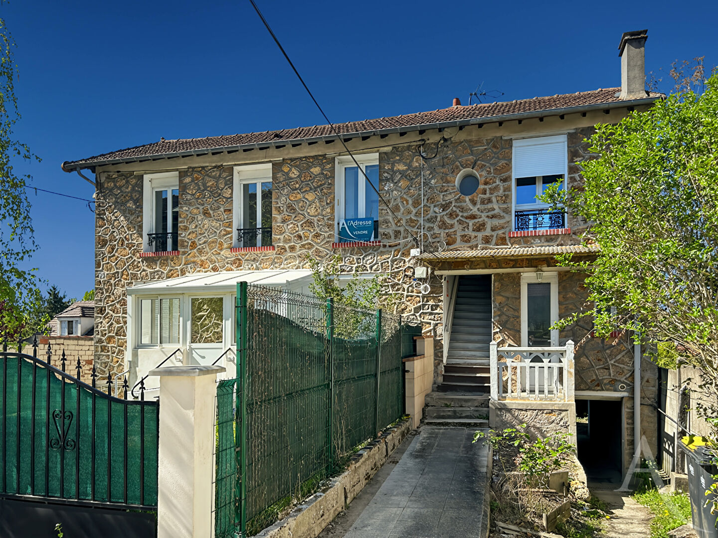 Agence immobilière de L'Adresse S.A.S.  AGENCE IMMOBILIERE LORI - S.A.S.  AGENCE IMMOBILIERE LORI