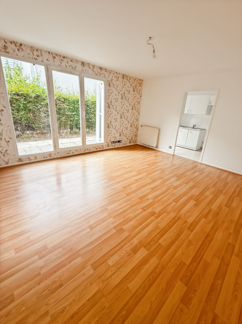 Agence immobilière de L'Adresse S.A.S.  AGENCE IMMOBILIERE LORI - S.A.S.  AGENCE IMMOBILIERE LORI