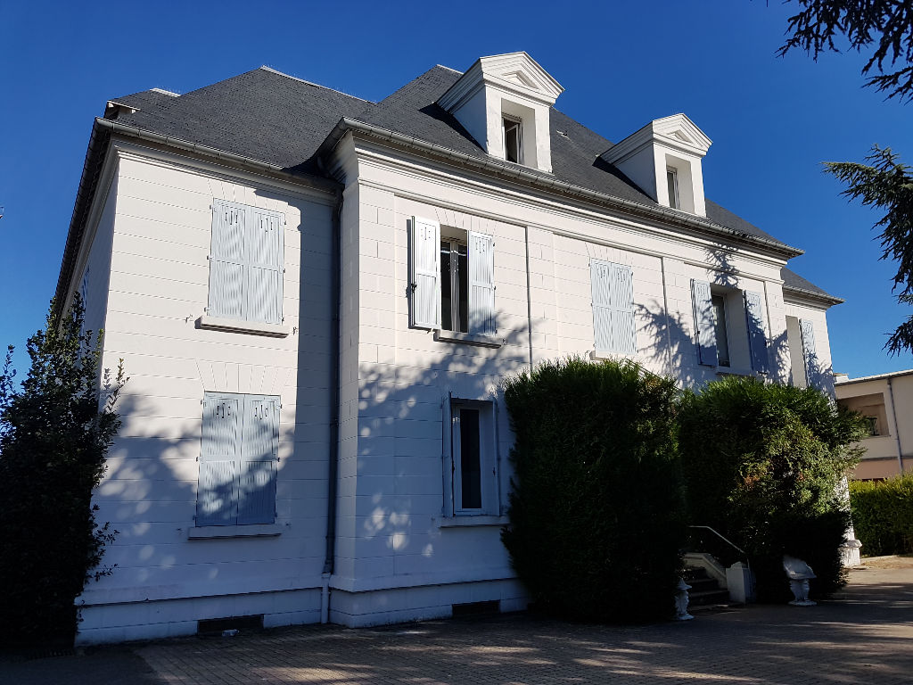 Agence immobilière de L'Adresse S.A.S.  AGENCE IMMOBILIERE LORI - S.A.S.  AGENCE IMMOBILIERE LORI