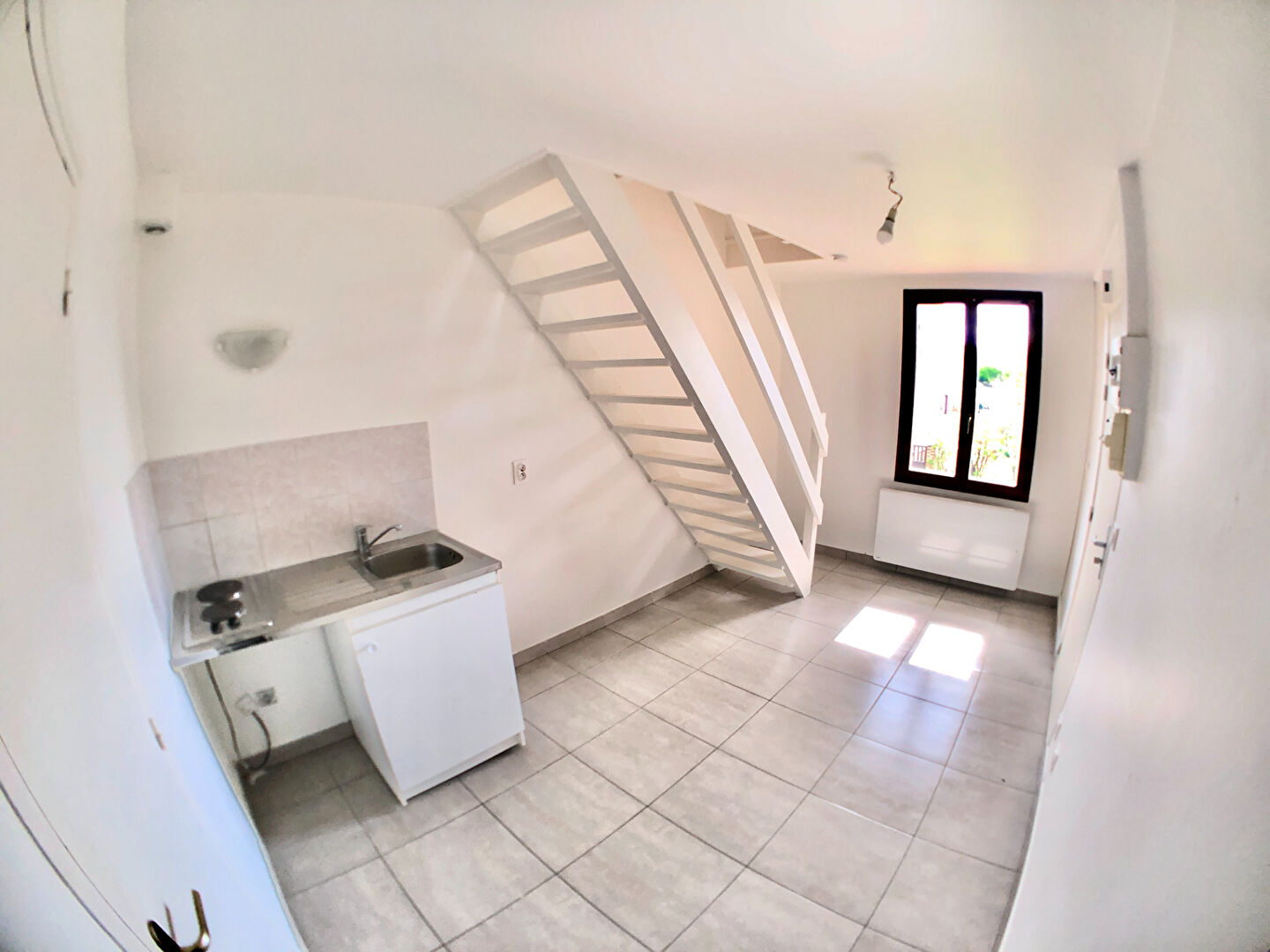 Agence immobilière de L'Adresse S.A.S.  AGENCE IMMOBILIERE LORI - S.A.S.  AGENCE IMMOBILIERE LORI