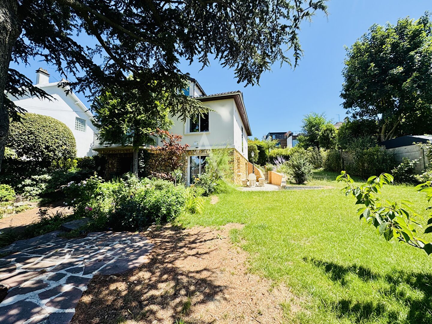 Agence immobilière de L'Adresse  VIP - L'ADRESSE C.P.I.