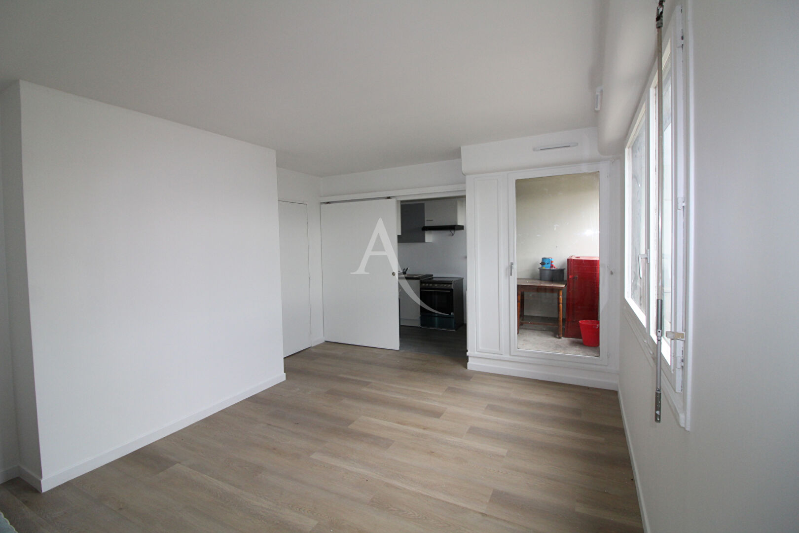 Photo Appartement Evry Courcouronnes 1 pièce 33.62 m2 image 1/5