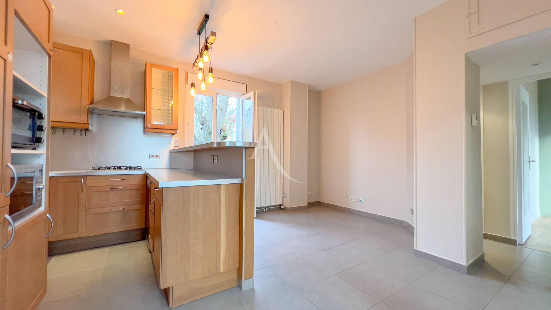 Photo Appartement 3 pièces de 44 m² à vendre à Montgeron image 2/6