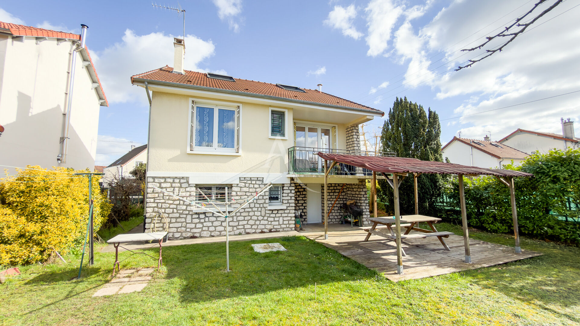 Agence immobilière de L'Adresse Agence de la Venerie Yerres - Agence de la Venerie Montgeron