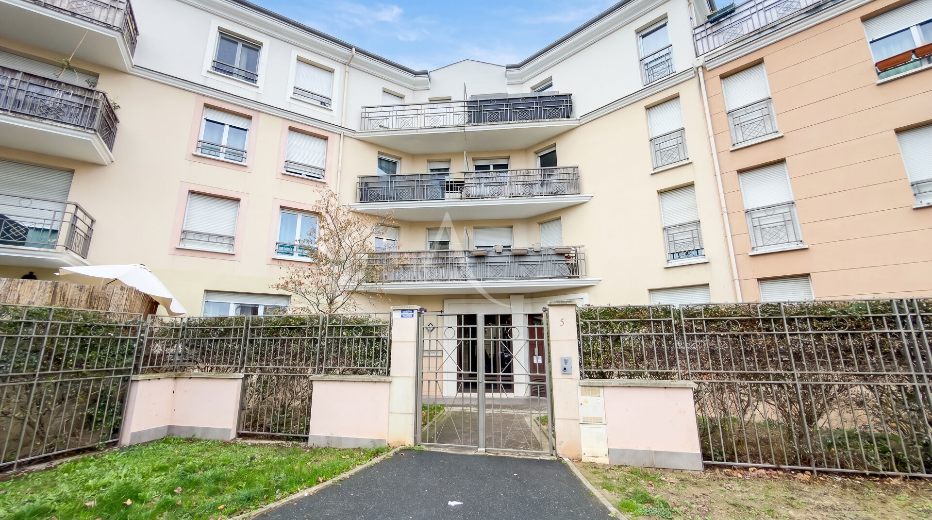 Agence immobilière de L'Adresse Agence de la Venerie Yerres - Agence de la Venerie Montgeron