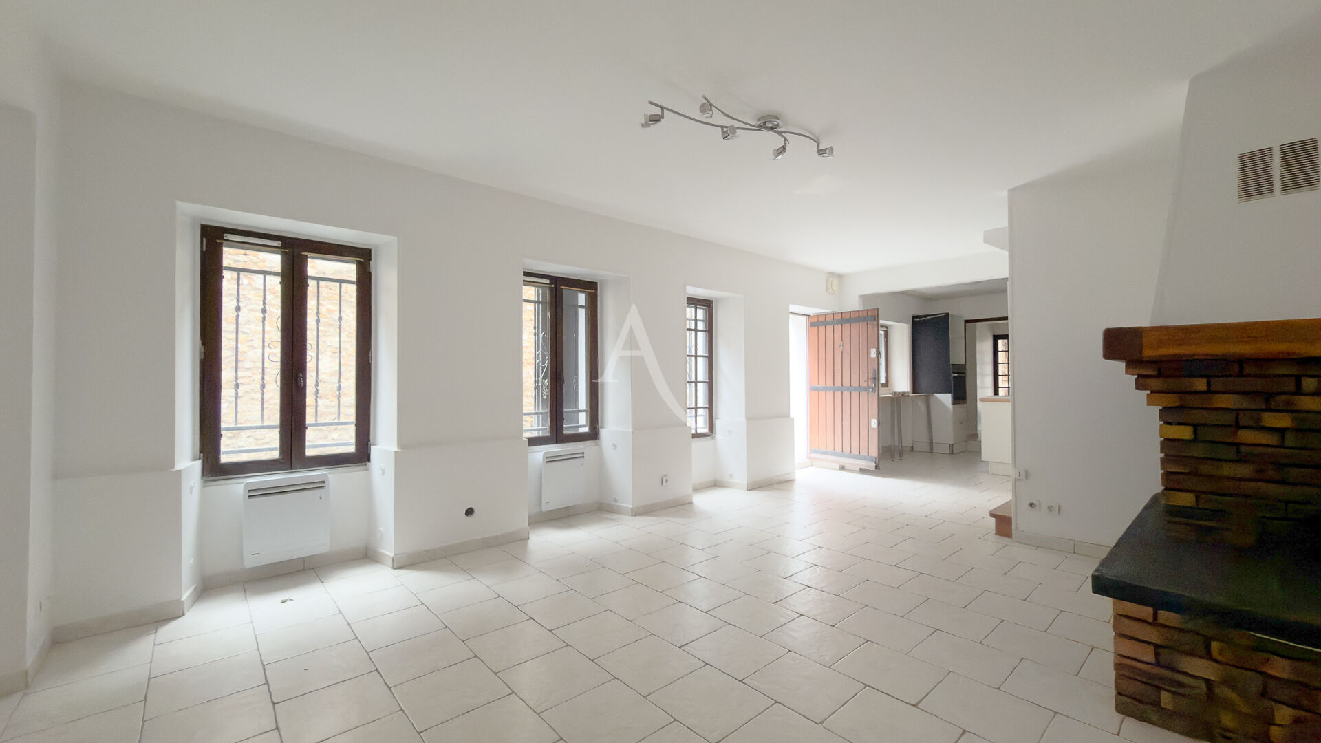 Photo MONTGERON Maison image 3/6