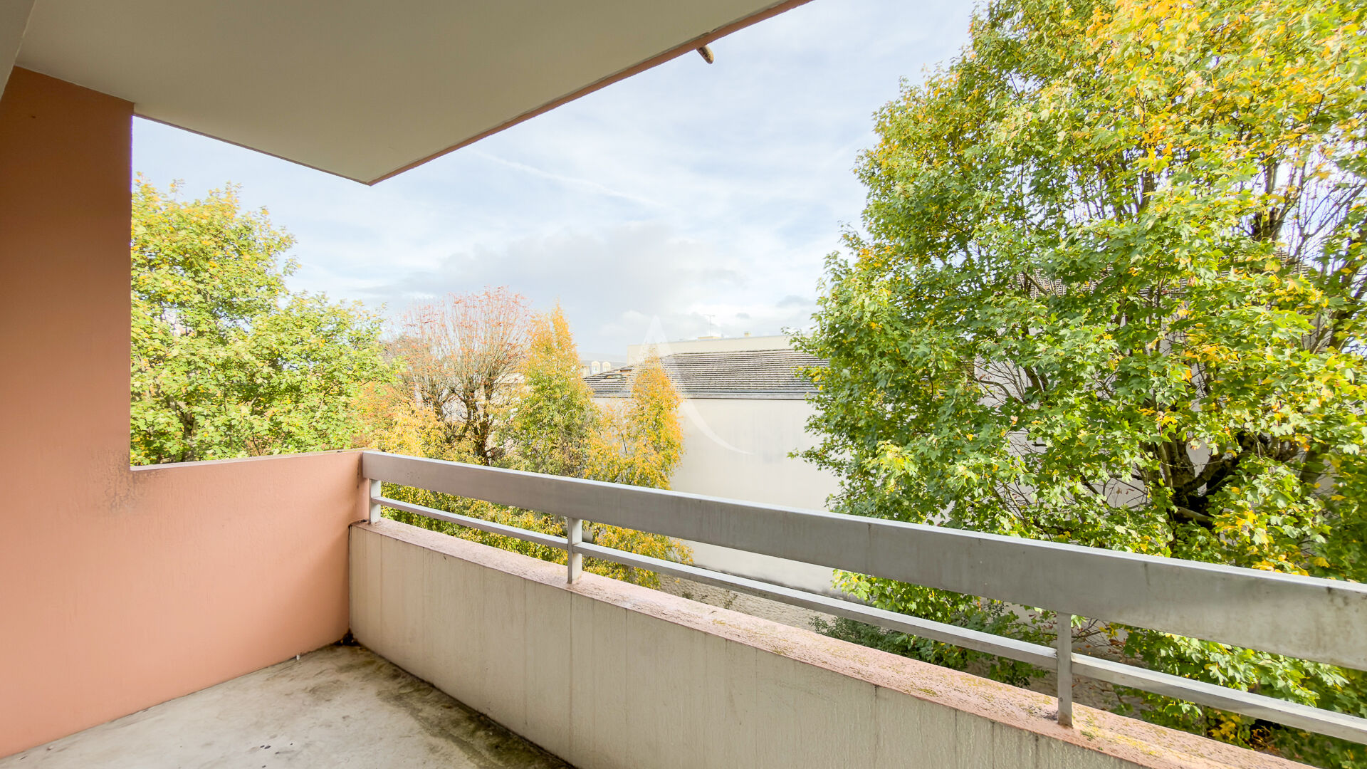 Photo Appartement Montgeron 2 pièce(s) 50 m2 image 1/6