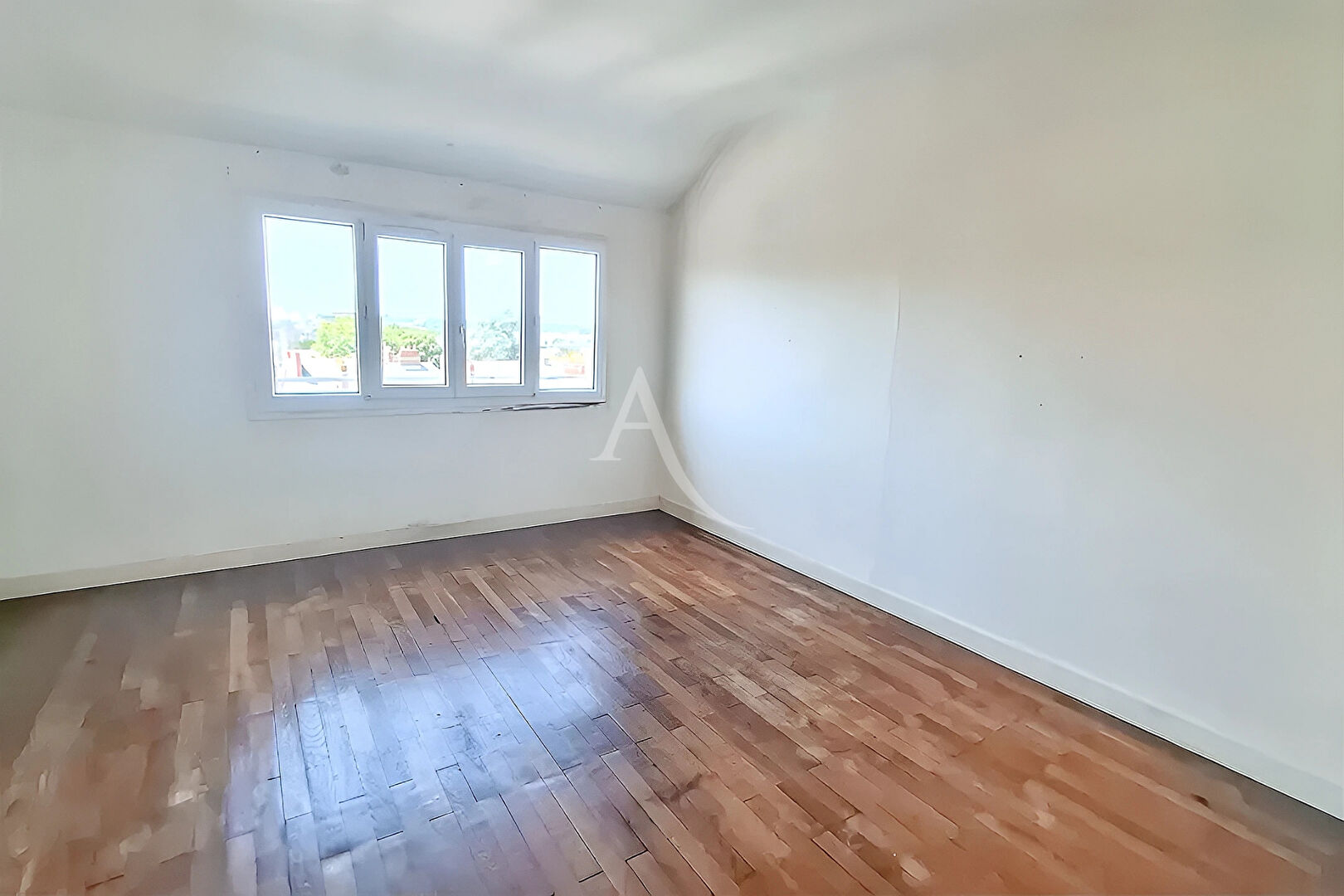 Photo Appartement Nantes 3 pièces dernier étage Quartier Viarme/Monselet image 3/6