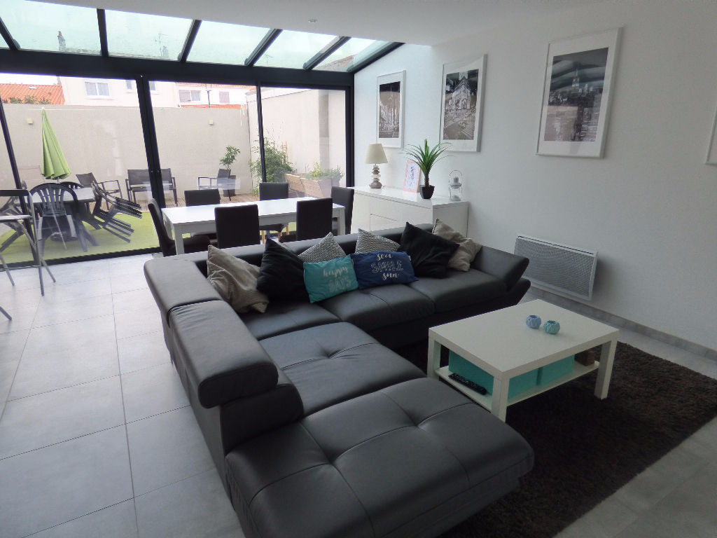 Maison Les Sables D Olonne 4 pièce(s) 100 m2 A LOUER A L ANNEE EN VIDE