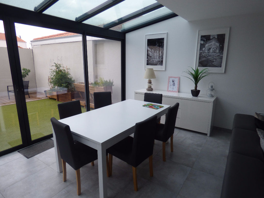 Photo Maison Les Sables D Olonne 4 pièce(s) 100 m2 A LOUER A L ANNEE EN VIDE image 2/6