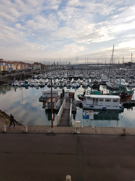Photo STUDIO MEUBLEE Les Sables D Olonne 1 pièce(s) 29 m2 image 2/6