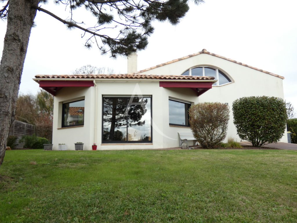 Maison OLONNE-SUR-MER - 5 pièce(s) - 172 m2 Olonne-sur-Mer 85340