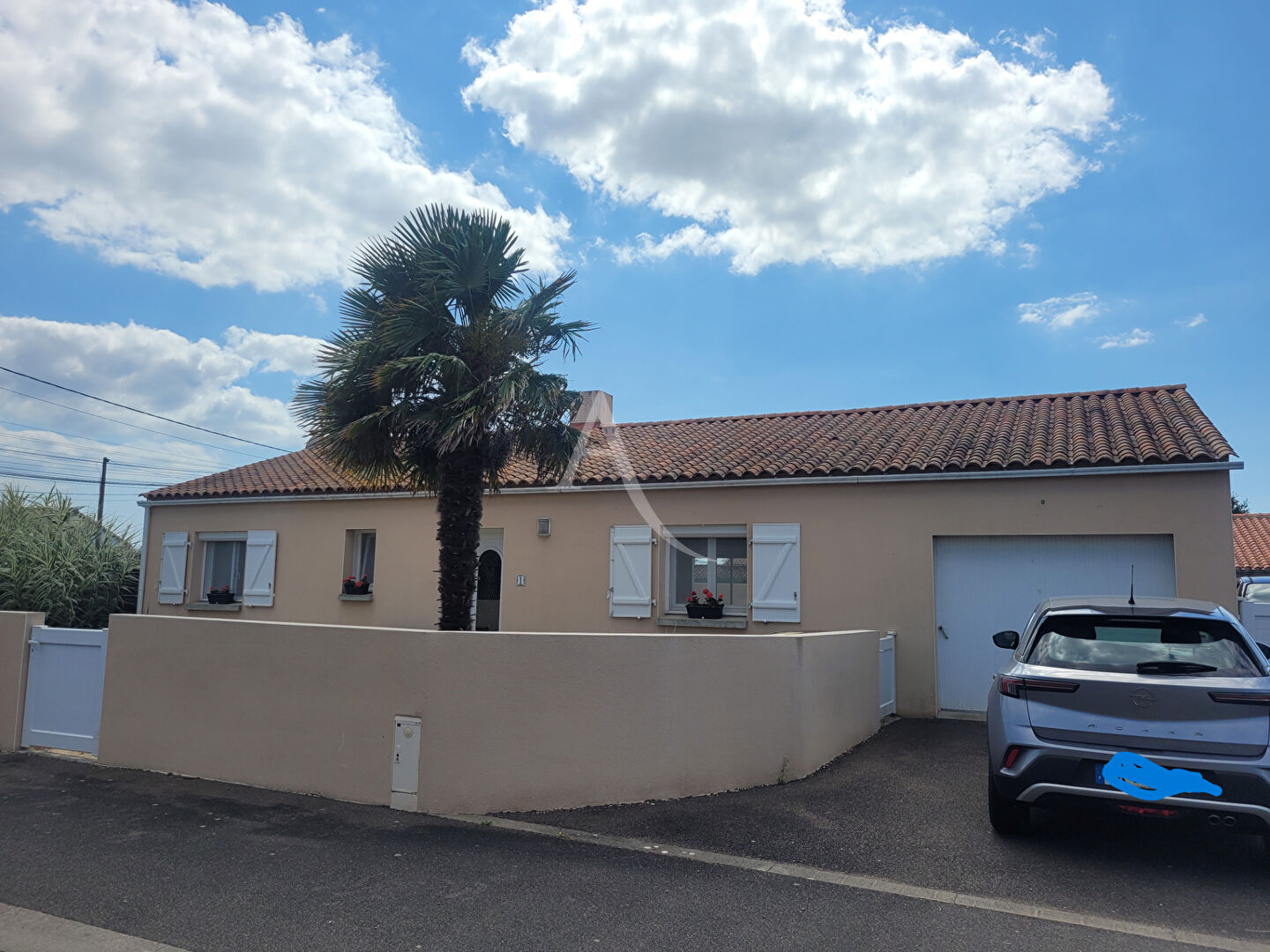 MAISON A LOUER A L ANNEE  L ILE D OLONNE    93 m2