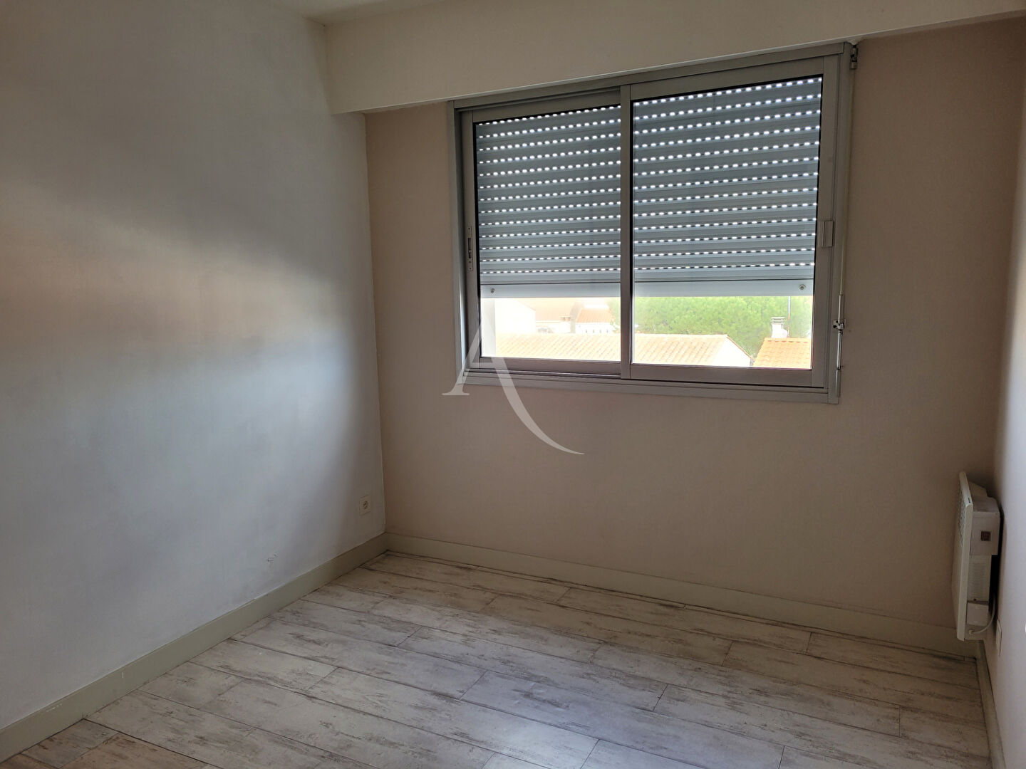 Photo Appartement  3 pièce(s) 62 m2 A LOUER EN VIDE A L'ANNEE image 6/6