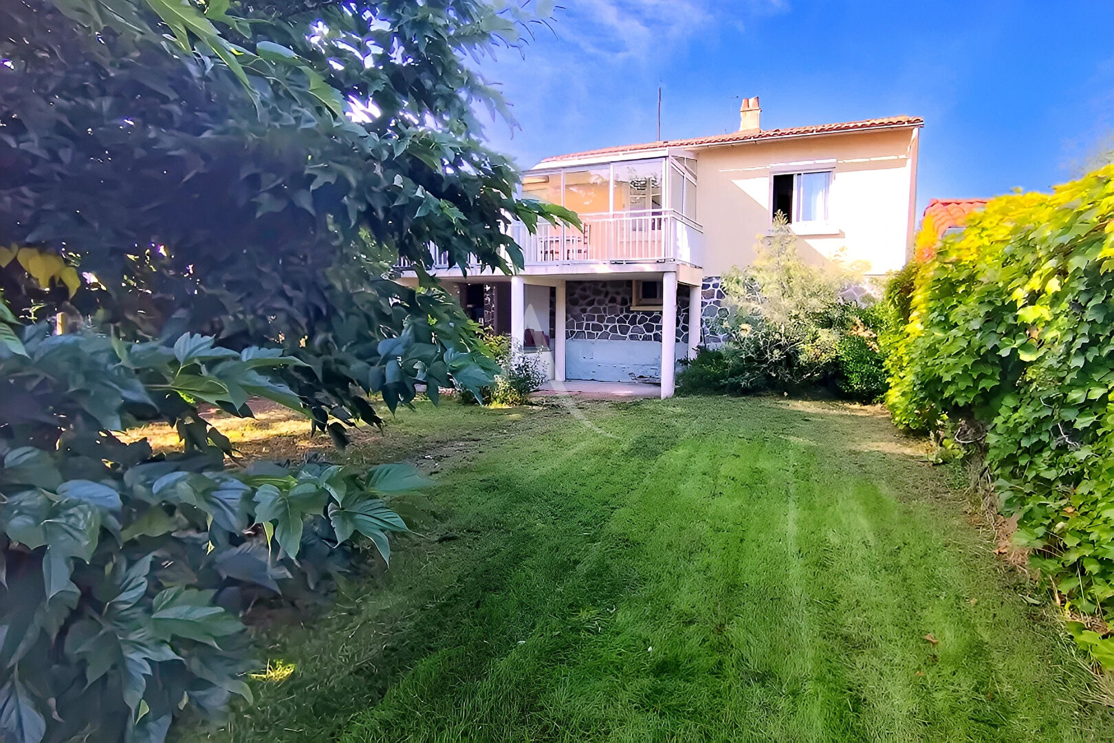Maison de caractère avec vaste jardin arboré quartier La Chaume (Les Sables d'Olonne)