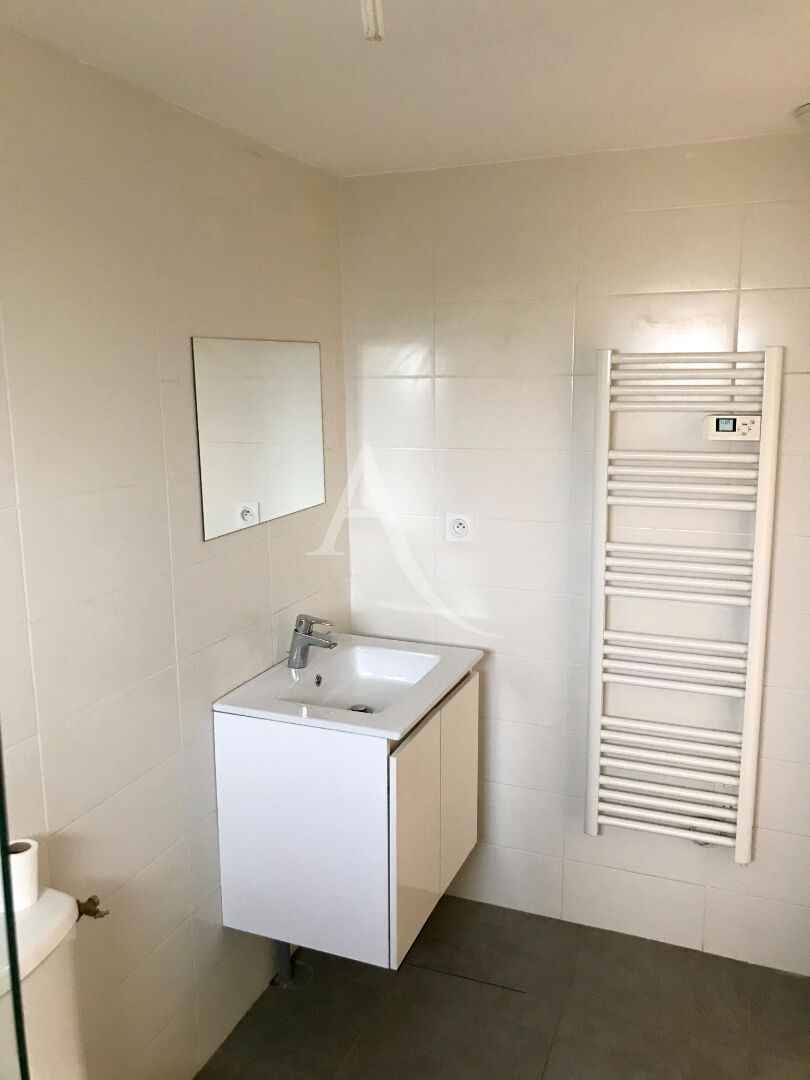 Photo BEAUVOIR SUR MER centre ville image 6/6