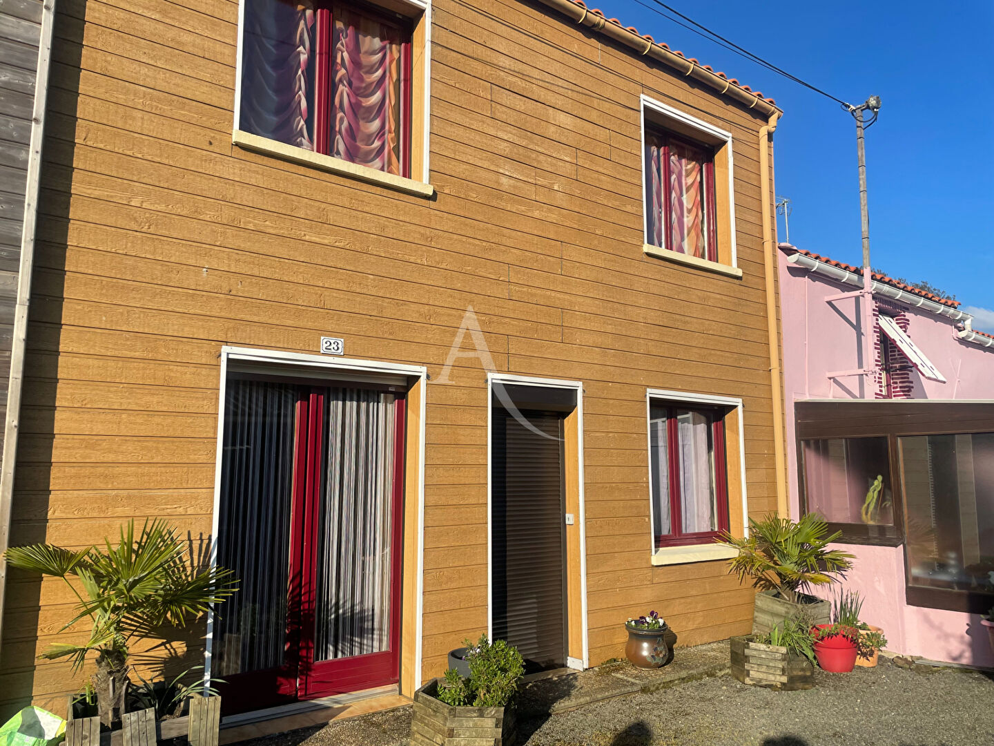 Agence immobilière de 
 L'Adresse  bichon immobilier - L'ADRESSE ST PHILBERT DE GRAND LIEU 
