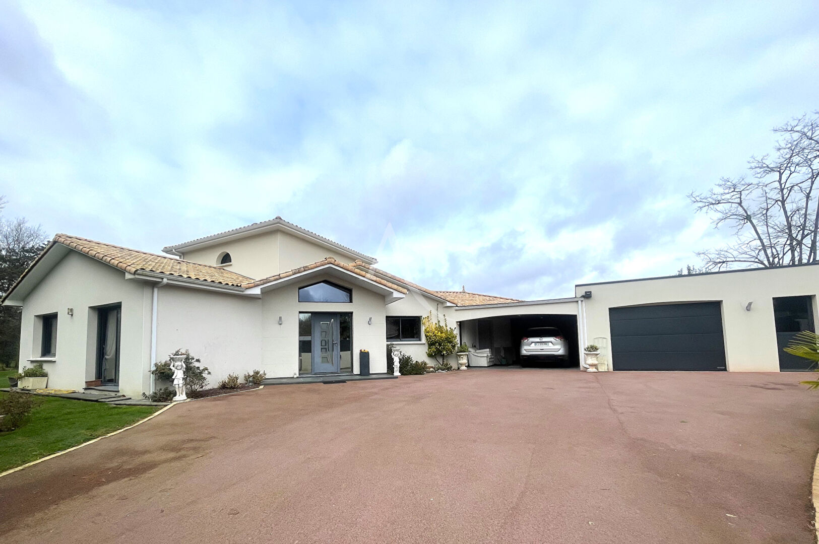 Photo Maison Saint Philbert De Grand Lieu 6 pièce(s) 176.46 m2 image 2/6