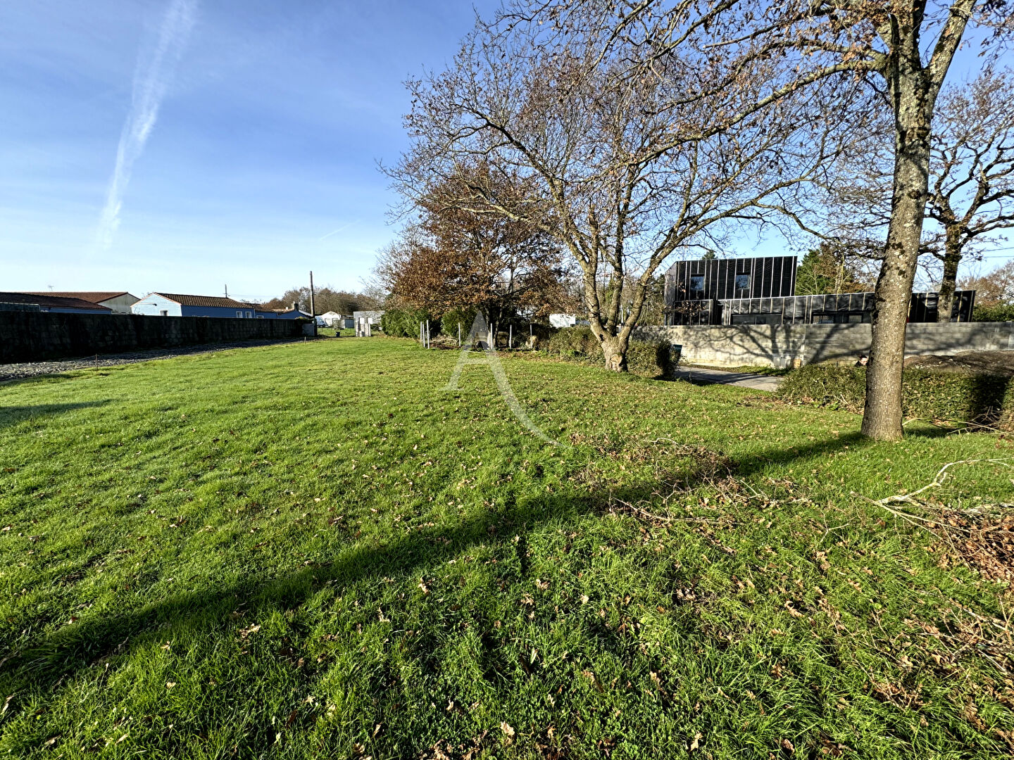 Photo Terrain La Limouziniere 663 m2 image 2/4