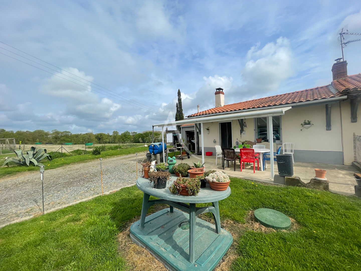 Agence immobilière de 
 L'Adresse  bichon immobilier - L'ADRESSE ST PHILBERT DE GRAND LIEU 

