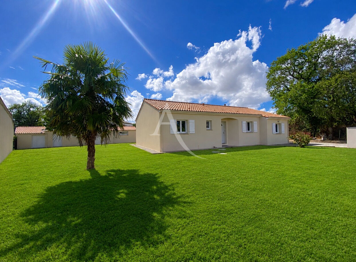 Agence immobilière de 
 L'Adresse  bichon immobilier - L'ADRESSE ST PHILBERT DE GRAND LIEU 
