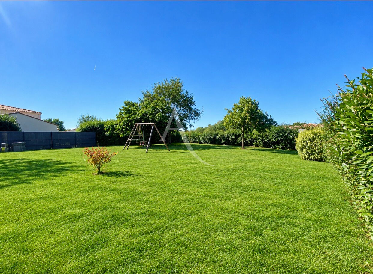Agence immobilière de 
 L'Adresse  bichon immobilier - L'ADRESSE ST PHILBERT DE GRAND LIEU 
