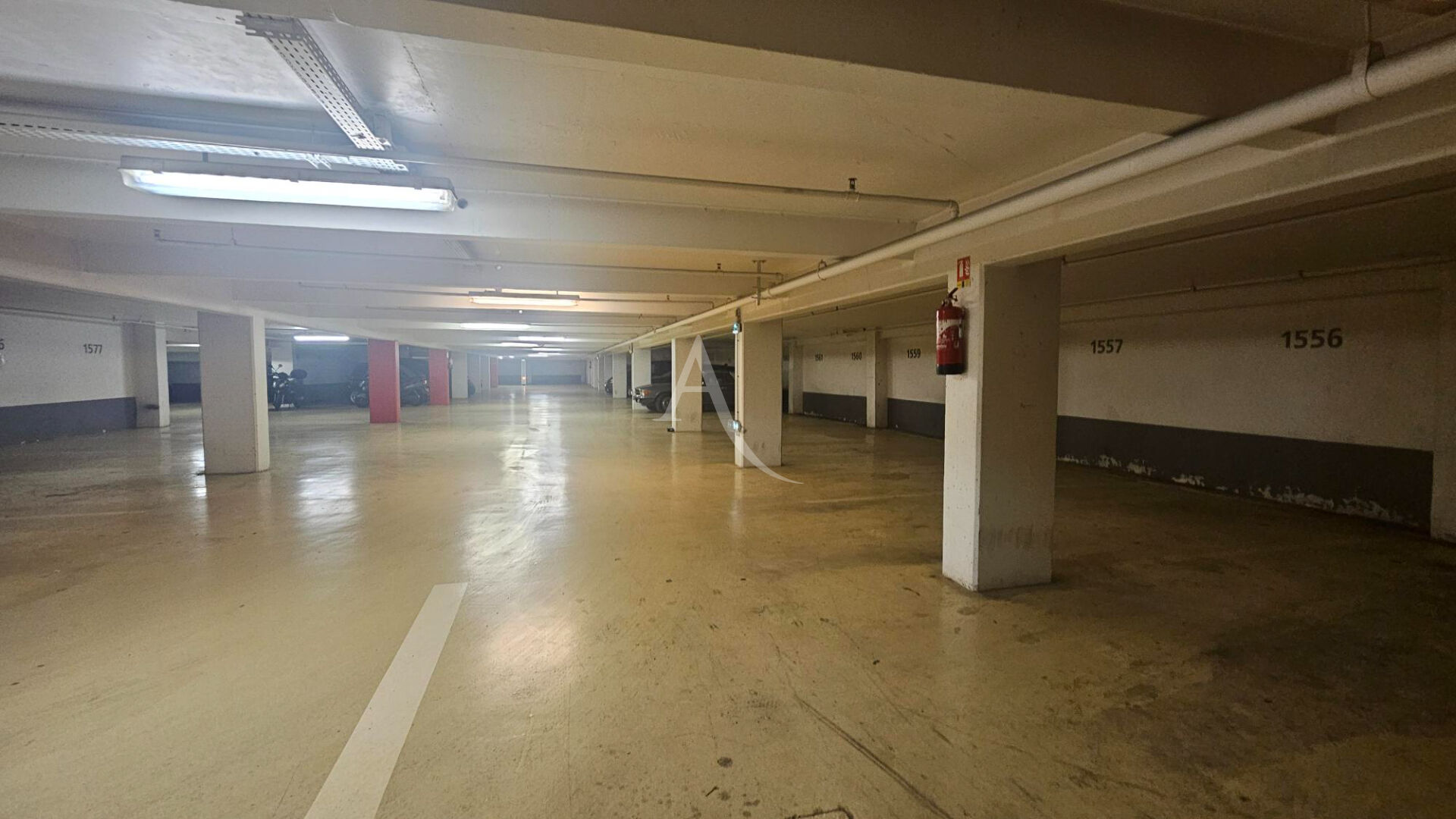 Photo Parking  vendu déjà loué 131 quai de Valmy 75010 Paris image 6/6