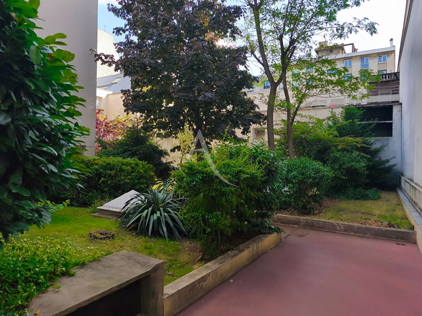 Photo Studio lumineux de 23m2 au calme, à deux pas du Canal image 4/6